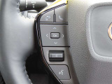ブルートゥースに接続すれば、スマホに入れている音楽が聞けたり運転中に電話がかかってきてしまった場合もハンドルから電話を取ることができます!