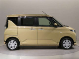 両側パワースライドドア付きだから、狭い駐車スペースなどでの 乗り降りラクラク!小さなお子さまのいるご家庭には嬉しい装備。