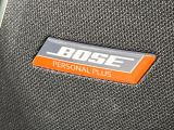 【BOSEサウンドシステム】メーカーオプションの高品位サウンドシステムを搭載。専用のチューニングが施された大小様々なスピーカーから良質なサウンドが奏でられ、臨場感あふれる音響空間を演出します。