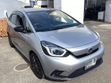 自社整備工場で点検整備をおこなってからお渡ししています。車検が残っている場合は『12ヶ月点検整備』を、車検整備付きの場合は『車検整備』をおこないます。整備費用は車両本体価格に含まれています。