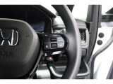 Hondaセンシングの機能のひとつ、アダプティブクルーズコントロール付!アクセルから足を離しても設定したスピードと前車との車間を保ち走行してくれます!車線維持もアシスト☆高速道路で疲労軽減ですね☆