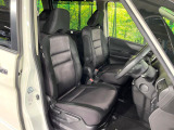 運転席シート廻りは使用感も少なく、良好な状態となっています。丁寧に使われていたことがよくわかりますね。