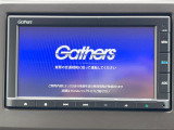 【純正ナビ】人気の純正ナビを装備しております。ナビの使いやすさはもちろん、オーディオ機能も充実!キャンプや旅行はもちろん、通勤や買い物など普段のドライブも楽しくなるはず♪