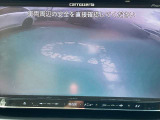 バックモニターで車庫入れや縦列駐車もらくらく、高感度カラーカメラですので僅かな光でもくっきりと見え、夜でも安心して駐車出来ます。