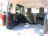 お車選びをお楽しみ頂けるよう、在庫車の展示スペースを十分に確保しております。