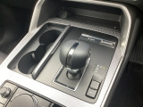 8ATのトルコンレスでマニュアルのようなダイレクト走りを演出します。