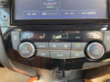 【オートエアコン】オートエアコン搭載で車内を快適にキープ!設定温度に合わせて風量や温度を自動調整します。季節を問わず毎日の通勤やお出かけを心地よくサポート。