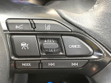 【レーダークルーズコントロール】高速道路での長距離走行が楽に!!自動で速度を保つクルーズコントロールが、衝突軽減システムと連携し、前方の車両を感知して車間を保つように速度調節してくれます!!