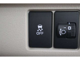 VSA(Vehicle Stability Assist)が装備!!VSAはコーナリング時の横滑りを抑制する機能と車両の急激な挙動変化を抑える機能で、安定した走行を実現していいます!!