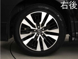 お客様のお好みの新品18インチ、19インチ、20インチホイール装着可能!ダウンサスなどローダウンも取付可能です!ヴァルドやワークなどのメーカー品も取り寄せ可能です!