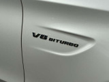 シートヒーターはエアコンより温まるのが早く、寒い日の運転には欠かせない装備です。3段階の温度調節ができ、快適な温度でドライブいただけます。