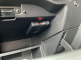 ETCは、高速道路料金所の渋滞を避け、時間と手間を省くことができます。また、料金の支払いや精算の手間が省け、便利で快適なドライブをサポートします