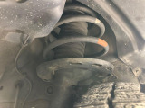お車を安心してお乗りいただく為には、足回りの定期点検が欠かせません。サービスサポート(有償保証)では無料点検もご提供しており、安心のカーライフをお過ごしいただけるサポート体制が整っています。