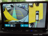 画質もキレイなバックカメラ、車庫入れが苦手な方も運転が好きになるはず。