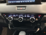 フロント両席にはシートヒーターが付いています!寒い日に便利な装備ですね。