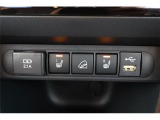 運転席/助手席シートヒーター付です。