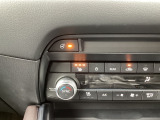 ステアリングヒーターとシートヒーターが装備されていますので、寒い冬の日でも快適なドライブをお楽しみいただけます!
