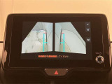 いまや必須装備「ナビゲーション」搭載!知らない場所にスイスイッとドライブ。もう、これなしではハンドルを握れませんね!でも運転中の操作は危険ですのでご注意ですね☆