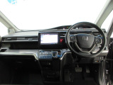 Honda車が初めての方にも扱いやすく分かりやすいインパネ周りと各種スイッチ類です。