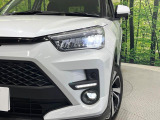 【シーケンシャルターンランプ付きLEDヘッドライト】人気の『流れるウィンカー』付きのLEDヘッドライトを装備♪高級感はもちろん、点灯時は存在感たっぷりで他車からも認識されやすく安心です。