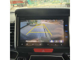 【バックカメラ】リバースにするだけで映ります、後方の安全確認や、狭い駐車場での車庫入れ、雨の日や夜間など視界の悪い時に便利です!安全にバックする為には欠かせない装備です
