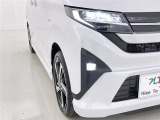 フォグランプ装着車です。暗い夜道の車両前方を明るく照らします
