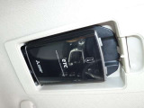 【ETC車載器】スマートインETC搭載!サンバイザーの上に隠れていますので、見た目もすっきりです!抜き忘れに注意してね♪料金所での手間を解消します。通行券を取る際幅寄せに気を使う必要もありません。