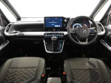 見通しのよいすっきりとした視界で、誰でも運転しやすいです。運転のしやすさは疲れにくさにも繋がりますよ♪