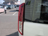 万が一の事故等が起きたときには、自社所有の積載車でお客様の大切なお車を 現地まで積載にお伺いいたします。また、代車を無料でご準備いたします!
