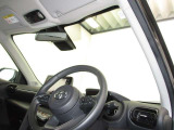 見通しのよいすっきりとした視界で、誰でも運転しやすいです。運転のしやすさは疲れにくさにも繋がりますよ♪