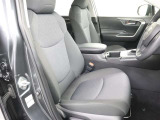 運転席・助手席です!人気車種のRAV4です!