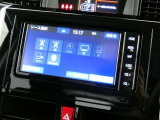 【オーディオ選択画面】AM/FMの切替や、交通情報もこちらの画面から選択できます。