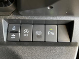 【クリアランスソナー】バンパーに付いたセンサーが障害物を検知!一定の距離に近づくとアラートで教えてくれます♪狭い駐車スペースや車庫入れ時も安心ですね☆