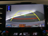 バックガイドモニターで、後方を確認しながら安心して駐車することができます。運転初心者も熟練者も必須の機能ですよ!