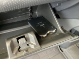 グローブボックス内にETC付いてます。ETCが使用可能な道路通行料はキャッシュレスでスマートに走行できます。再セットアップして納車致します。