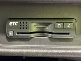 【ETC】高速道路の料金所をストレスなく通過!話題のスポットやサービスエリアに多い「スマートIC」利用時は必須のアイテムです。当店でセットアップを実施、ご納車当日からすぐにご利用いただけます!