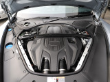 2.9 リッター V型6気筒ツインターボエンジン