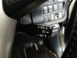 クルーズコントロール装備 アクセルを踏むことなく車速を一定キープ。高速道路も楽々走行できます。