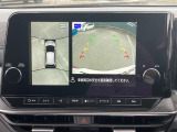アラウンドビューモニターです☆車の前後左右にカメラがついており駐車時には上から車を見たような画面が見れますので、4方向の状況を確認することができる便利な機能です☆
