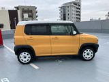 愛車を大切に乗って頂くために、ボディコーディングの施工をお勧めしております。輝くクルマになり日頃の手入れも簡単です。メンテナンスキット・施工証明書付きます。