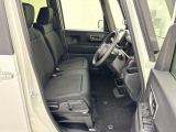 運転席の高さを変更できるので、体格に合わせた位置で運転できます!