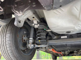 お車を安心してお乗りいただく為には、足回りの定期点検が欠かせません。サービスサポート(有償保証)では無料点検もご提供しており、安心のカーライフをお過ごしいただけるサポート体制が整っています。