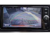 バックガイドモニターで、後方を確認しながら安心して駐車することができます。運転初心者も熟練者も必須の機能ですよ!