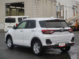 明るく広々、落ち着いた店内では、中古車のご検討・ご購入のほか、携帯電話(au)の購入等、様々なご相談に幅広く応えていきます♪