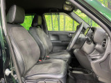 運転席シート廻りは使用感も少なく、良好な状態となっています。丁寧に使われていたことがよくわかりますね。