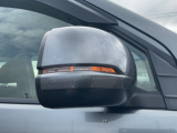 オシャレさと視認性を兼ね備えたLEDミラーウインカー♪