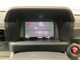 ホンダセンシング装着車となっております。衝突軽減ブレーキ、誤発進抑制機能、歩行者事故低減ステアリング、路外逸脱抑制機能、アダプティブクルーズコントロール、車線維持支援システム他、安全運転を幅広く支援。