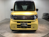 このフロントマスクは個性もいっぱい 人気の車です。