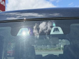 【スズキ セーフティサポート】走行中に前方の車両等を認識し、衝突しそうな時は警報とブレーキで衝突回避と被害軽減をアシスト。より安全にドライブをお楽しみいただけます。