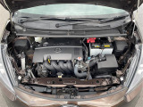 エンジンルームの画像です。店舗にて現車の確認もいただけますので、お電話で在庫のご確認の上是非ご来店くださいませ!!!ワクワクするクルマ選びをご提案します!